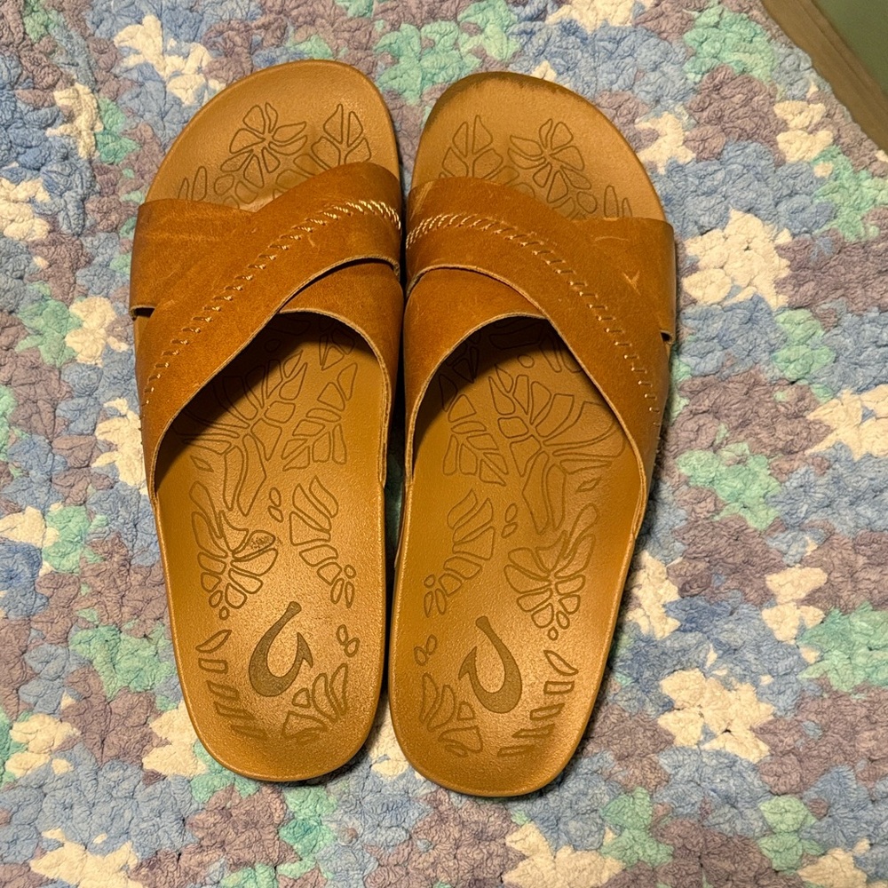 Olukai Tan Leather Slide Sandals with Floral Footbed